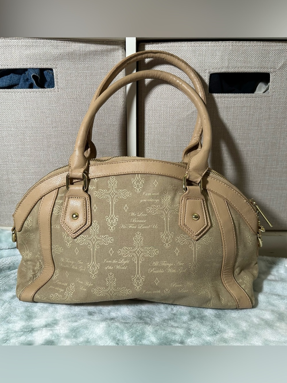 Bradford Exchange Beige Women's Shoulder Bag